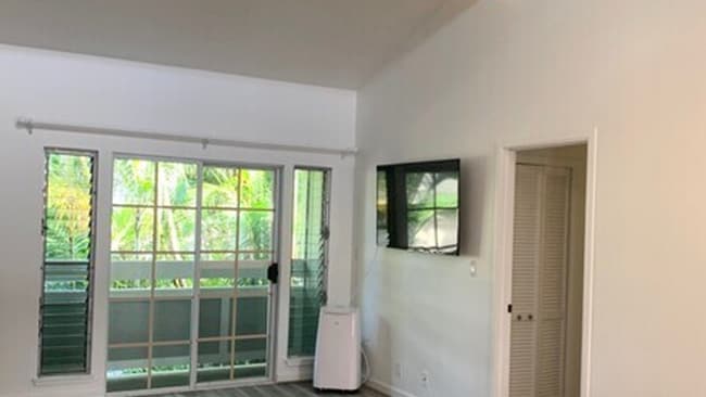 Building Photo - 355 Aoloa St