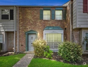 Building Photo - 8335 Ariel St
