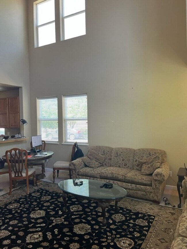 Foto del edificio - Beautiful move-in ready patio home in Fort...