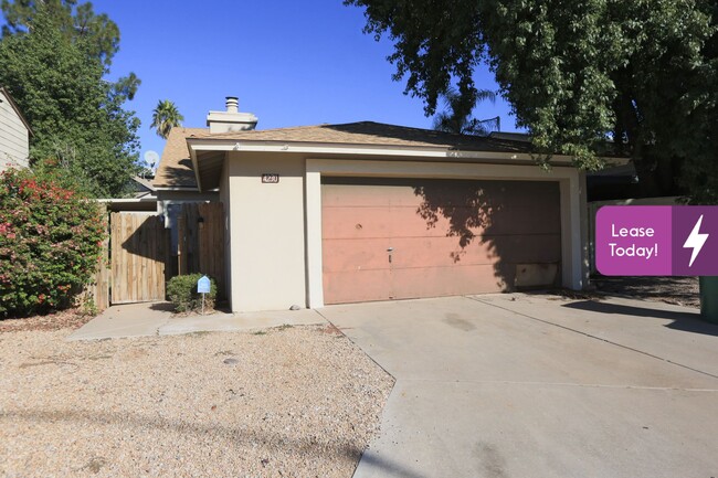 Building Photo - 4230 E Caballero Cir