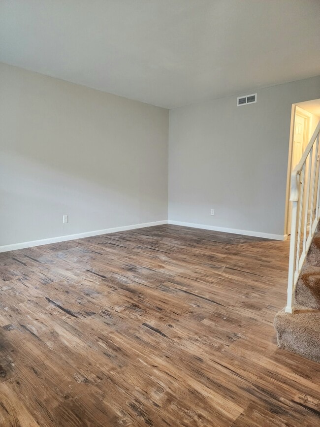 Foto del edificio - 4285 Burnett Walk