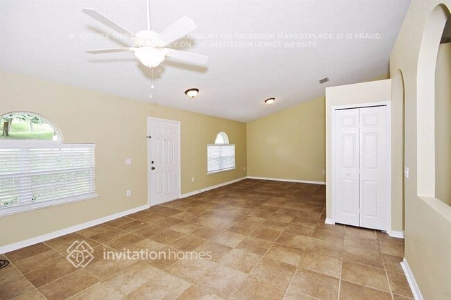 Building Photo - 912 Jayhil Dr