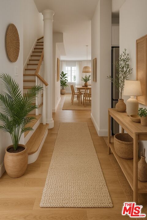 Foto del edificio - 852 N Poinsettia Pl