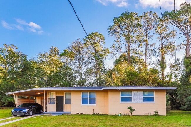 Building Photo - 4817 Manville Cir