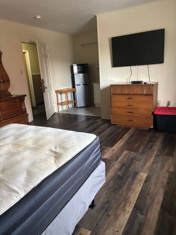 Photo - 1635 Centre Ave House