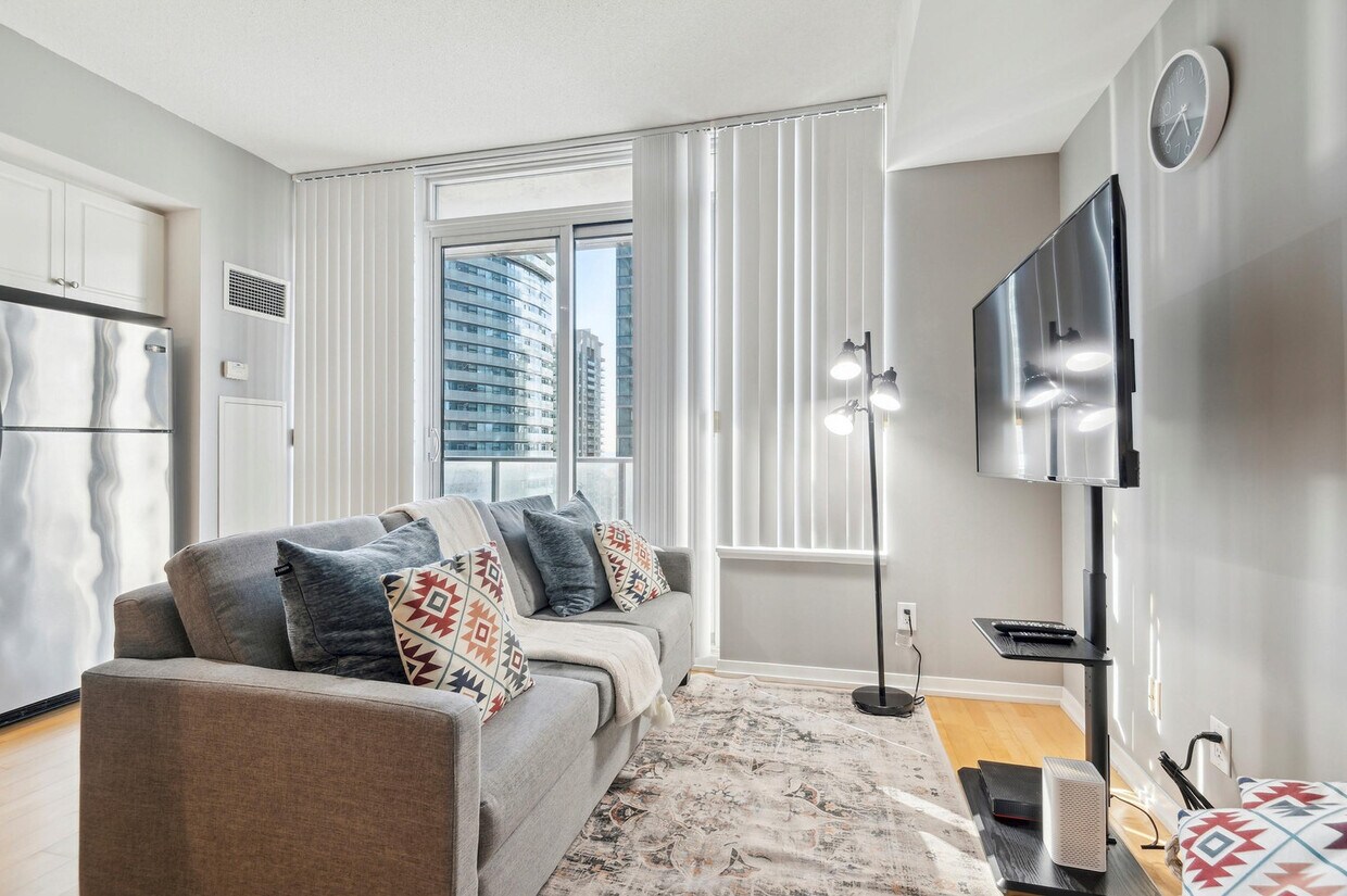 Photo principale - 55 Bremner Blvd