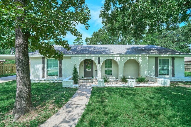 Foto del edificio - 24411 Pine Canyon Dr