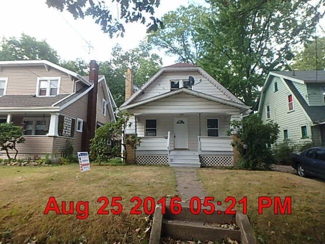 Building Photo - LEASE WITH THE OPTION TO PURCHASE!