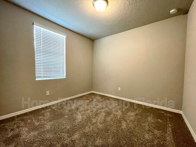 Building Photo - 2353 Glenridge Dr