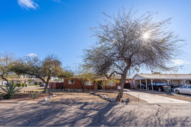 Foto del edificio - 1414 N Cameron St