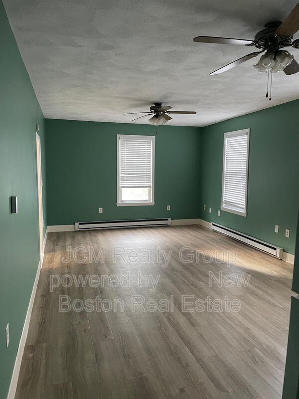 Building Photo - 98 Margin St