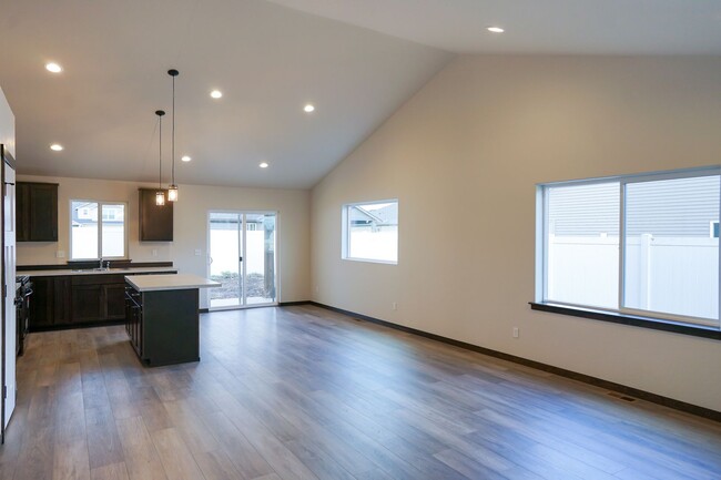 Foto del edificio - Brand New 4 Bedroom Home in Rathdrum