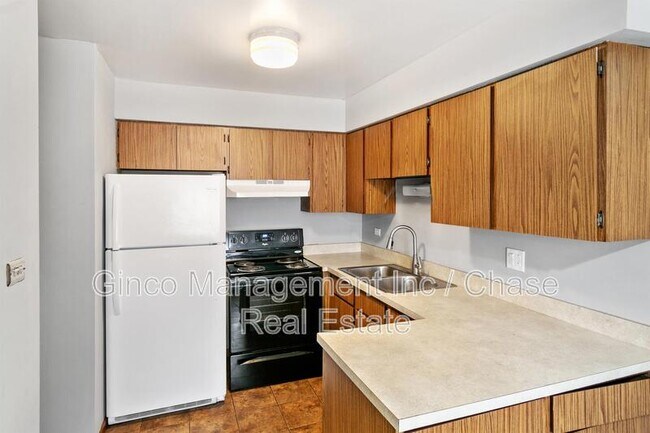 Foto del edificio - 17754 Rosewood Dr