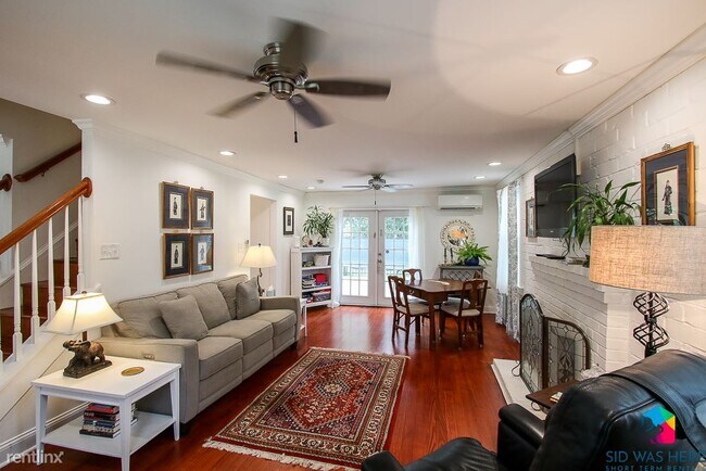 Building Photo - 3 br, 3.5 bath House - 635 East Victory Drive