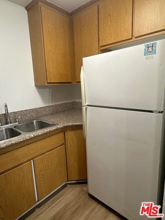 Building Photo - 428 S Grand View St