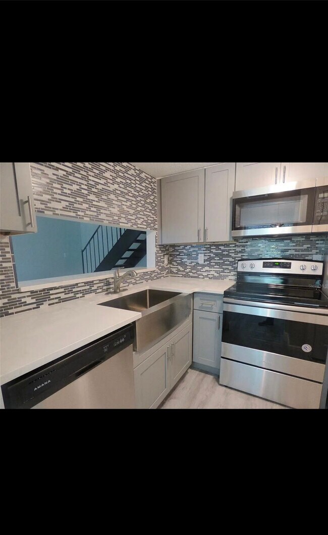 Foto del edificio - 4274 Pinebark Ave