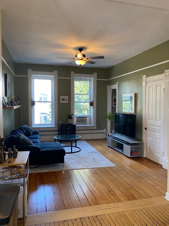 Foto del edificio - 2043 W Crystal St