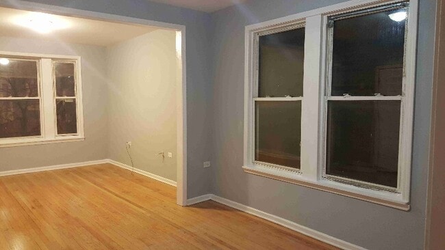 Building Photo - 3418 W Armitage Ave