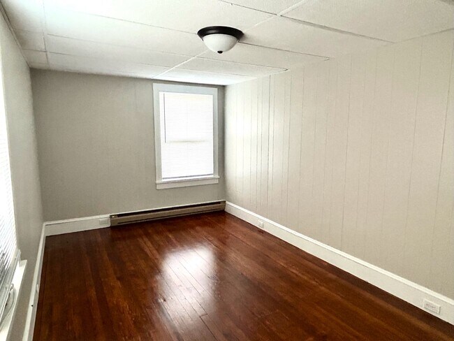 Foto del edificio - 445 Bryarly Rd