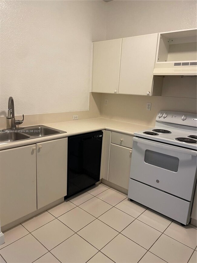 Building Photo - 7130 NW 177th St