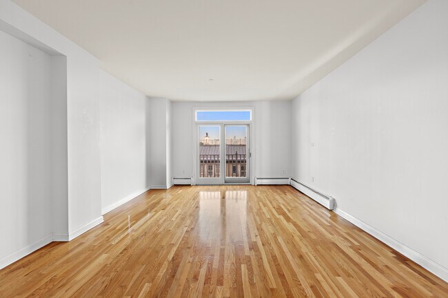Building Photo - 206 Shearwater Ct W