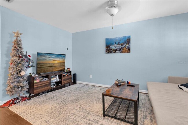 Foto del edificio - 5440 S MacDill Ave