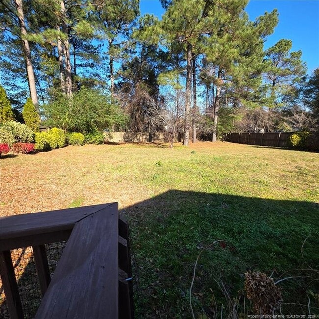 Building Photo - 109 Silverberry Ct