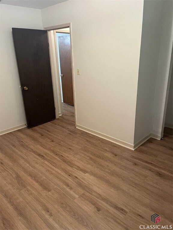 Foto del edificio - 1807 Cedar Shoals Dr
