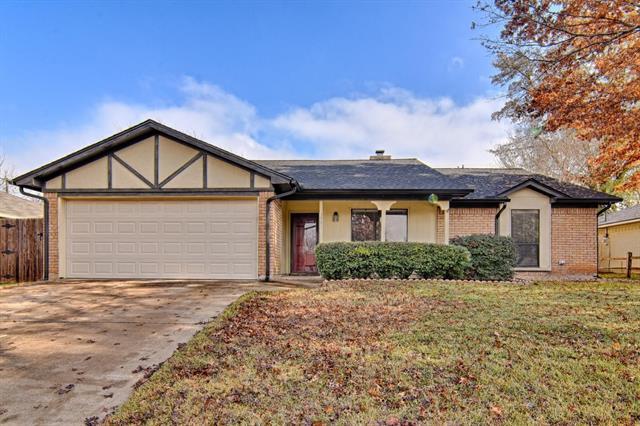 Foto principal - 3401 Steeplechase Trail