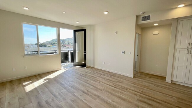 Foto del edificio - New Construction 2-Bedroom at Victoria Cro...