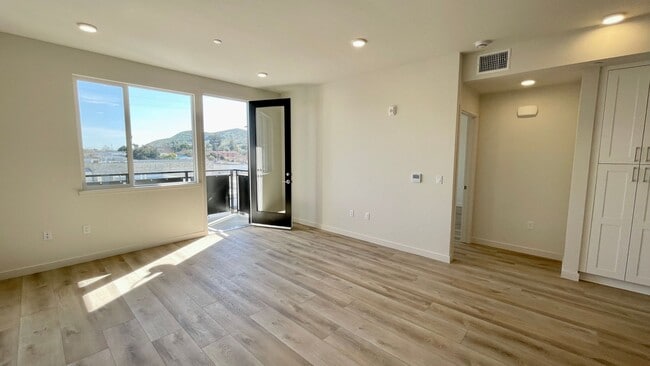 Building Photo - New Construction 2-Bedroom at Victoria Cro...
