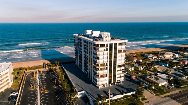 Foto del edificio - 1239 Ocean Shore Blvd