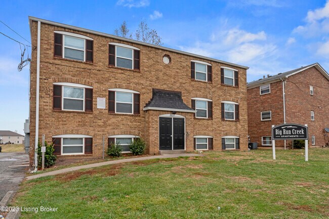 Building Photo - 3217 Fordhaven Rd