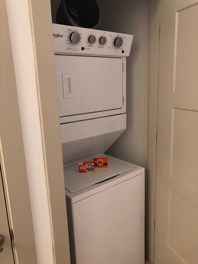 Foto del edificio - 13152 Ballantyne Corporate Pl