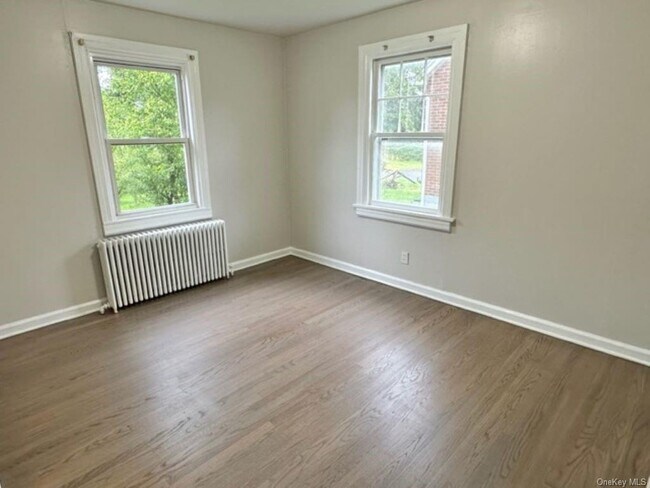 Building Photo - 346 Meadow Ave
