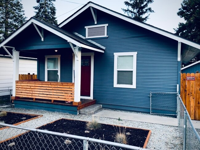 Building Photo - 2336 Oregon Ave