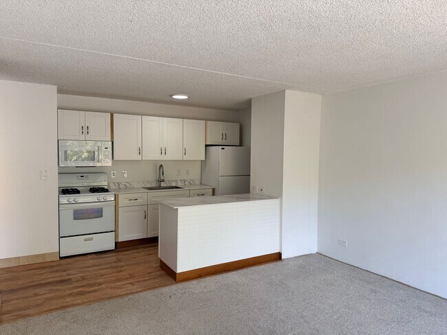 Building Photo - 2135 S Kihei Rd