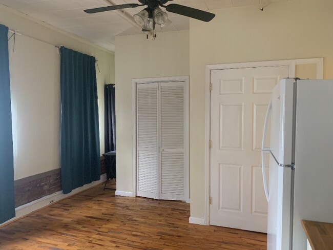 Foto del edificio - 1415 Kemper St