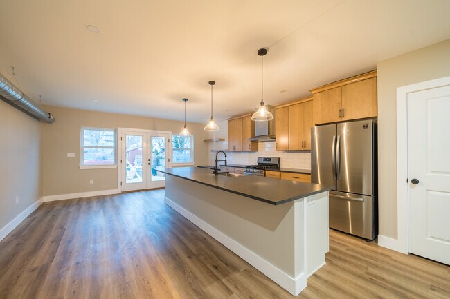 Foto del edificio - 417 N New St