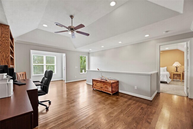 Foto del edificio - 903 Sugarfield Ct
