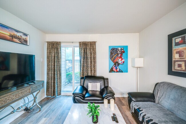 Foto del edificio - 6900 Skillman St