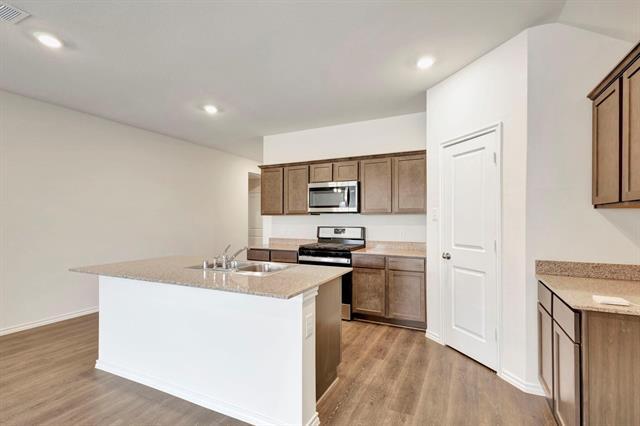 Foto del edificio - 1006 Honey Maple St