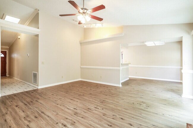 Foto del edificio - 2232 Alderney Ct