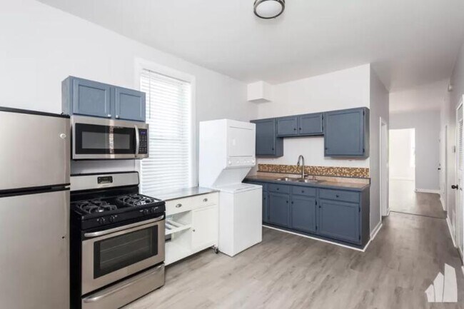 Foto del edificio - 2228 W Armitage Ave