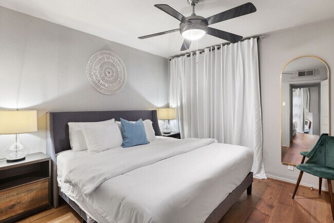 Foto del edificio - 6011 Gaston Ave