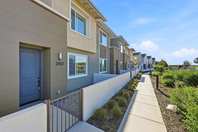 Foto del edificio - 2182 Bluestone Cir