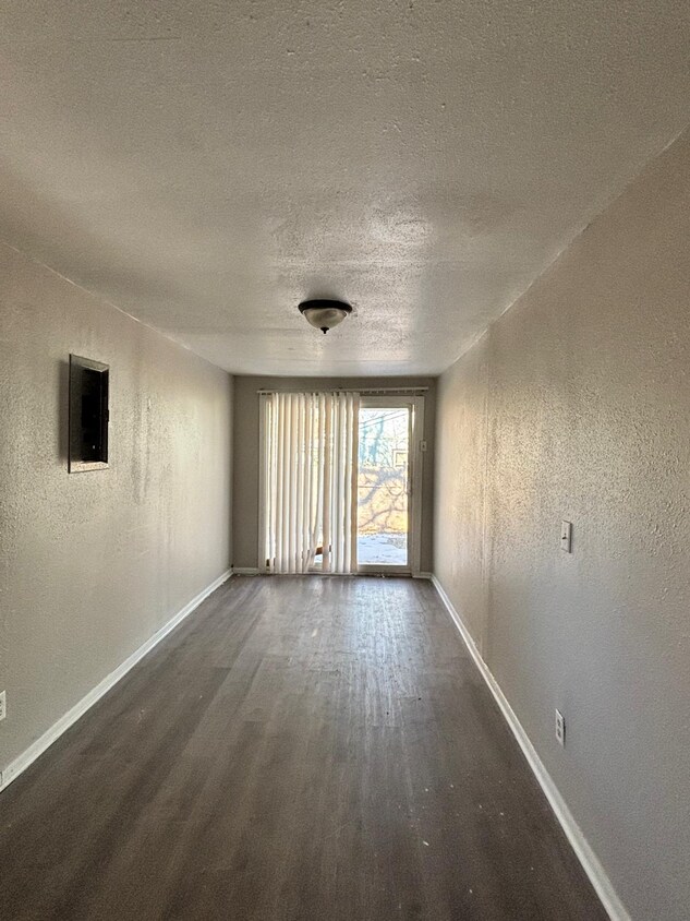 Foto del edificio - 3962 N Mitthoefer Rd