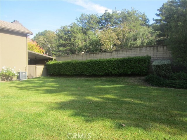 Building Photo - 8000 E Snapdragon Ln