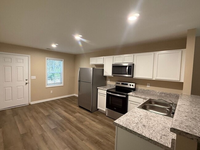 Foto del edificio - 2 Bedroom, 2 bath duplex.