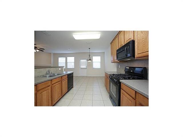 Building Photo - 1407 Hazelwood Dr